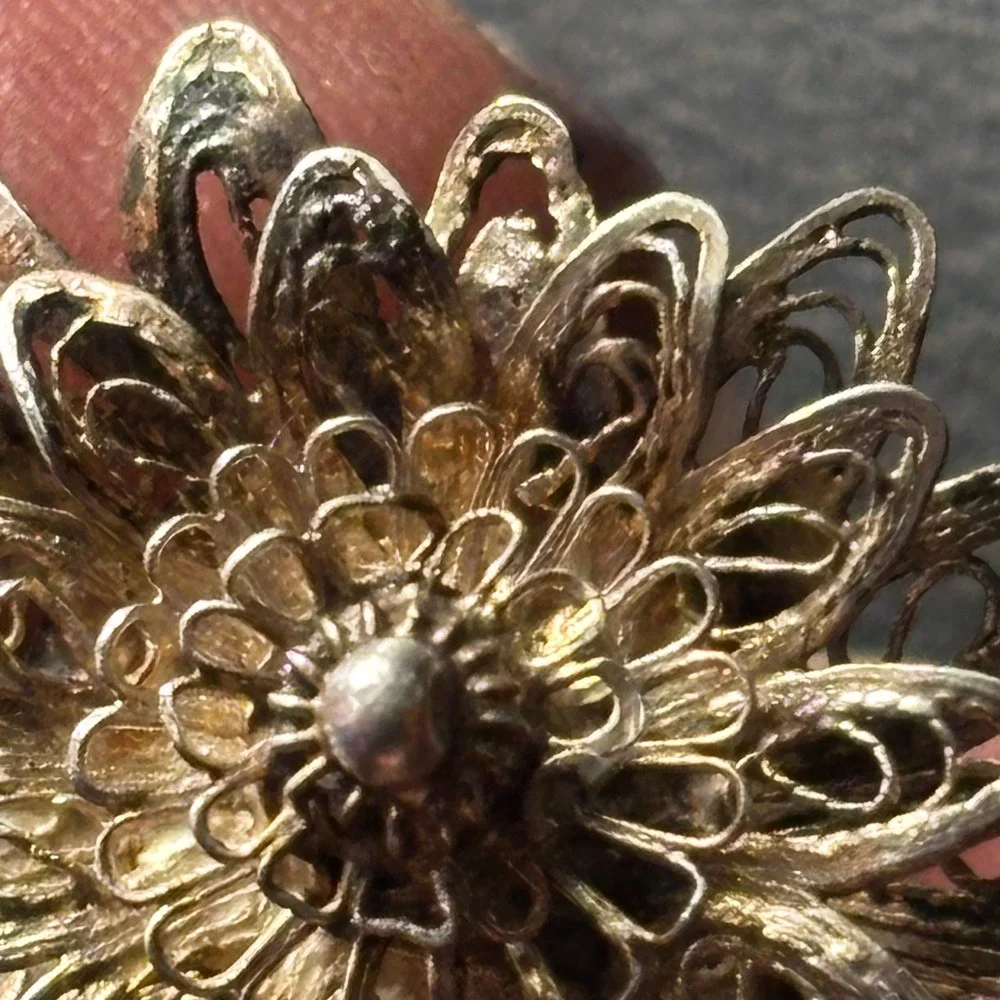 Brooch Silver Vintage Italy Filigree Flower Floral Leaf Pin 1.5 Inch